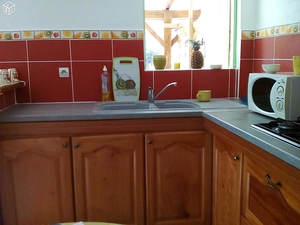 Bel Appartement - Proche Des Plages De Sainte Anne Екстериор снимка